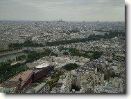 Pohled na Sacre Coure z Eiffelovy v�e