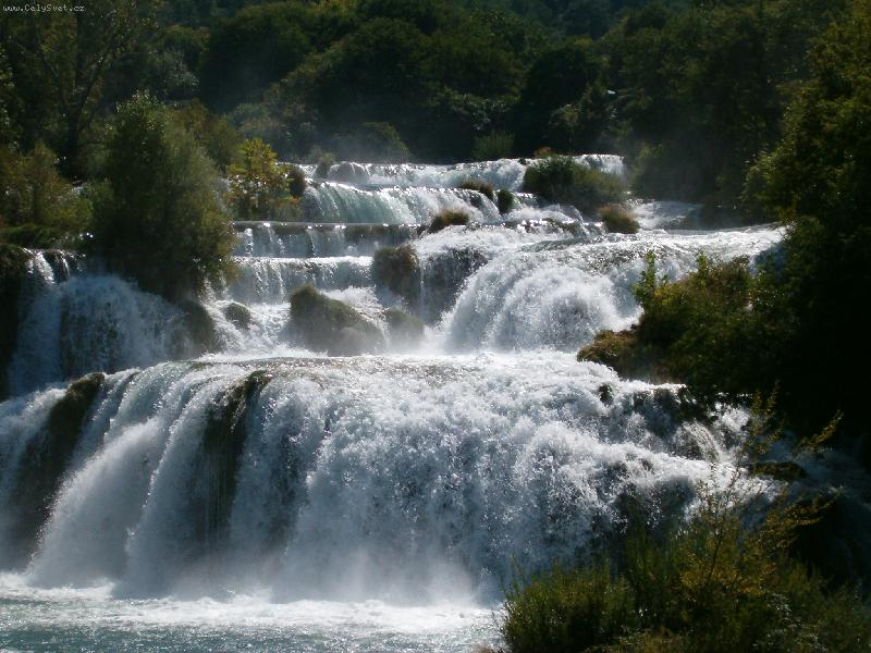 Foto: vodop�d -Krka--�iv� vodi�ka:)